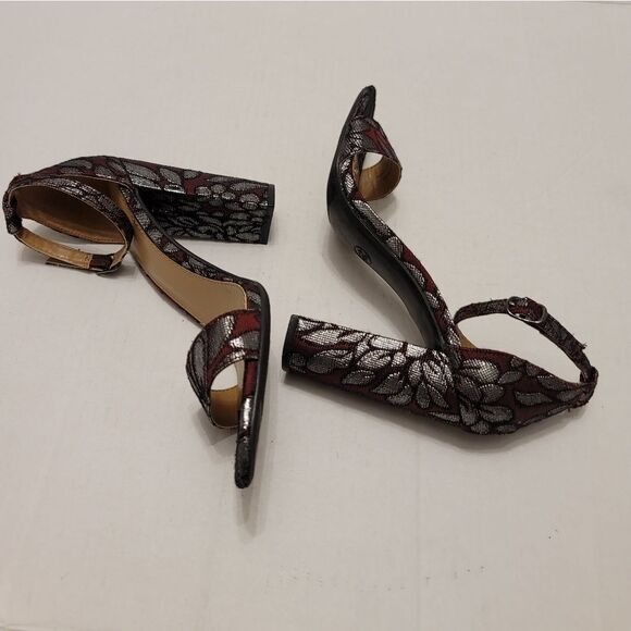 MERONA LULU FLORAL EMBROIDERED BLOCK HEEL SANDAL - Picture 6 of 16